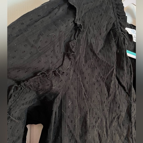 Time and Tru blouse. Size M 8-10. Black - Picture 4 of 4